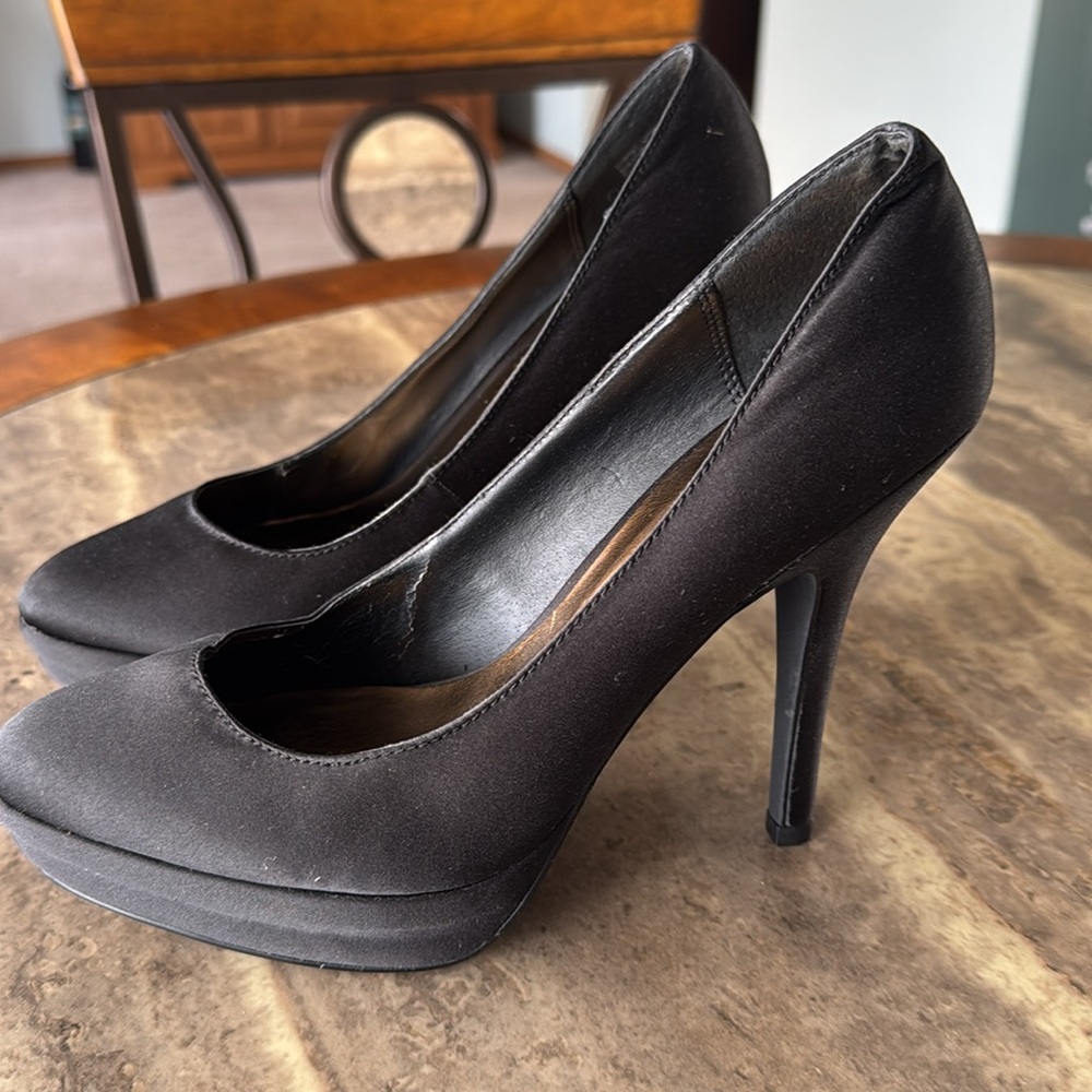 Colin Stuart- black satin stiletto platform heels - size 8